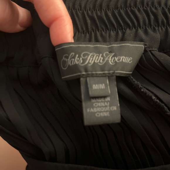 Classic pleated wide leg Saks fifth avenue pants - Picture 6 of 6